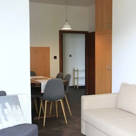 Apartament West
