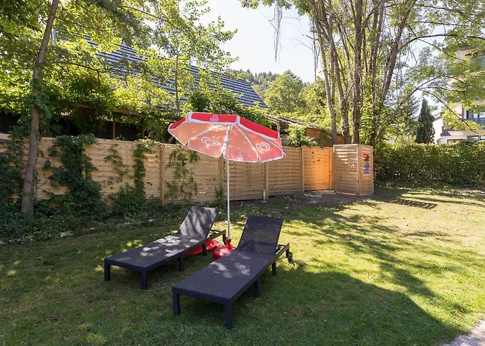 West * Санкт-Канциан