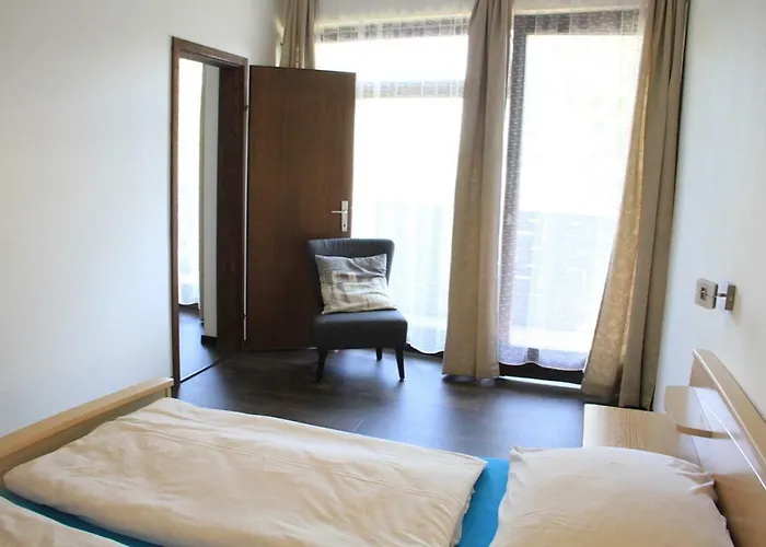 West Санкт-Канциан